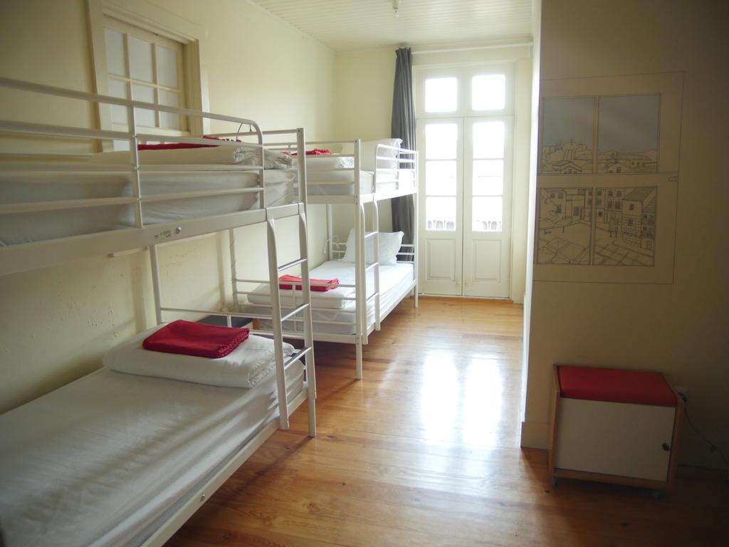 Santiago 31 Hostel Guimarães Eksteriør bilde